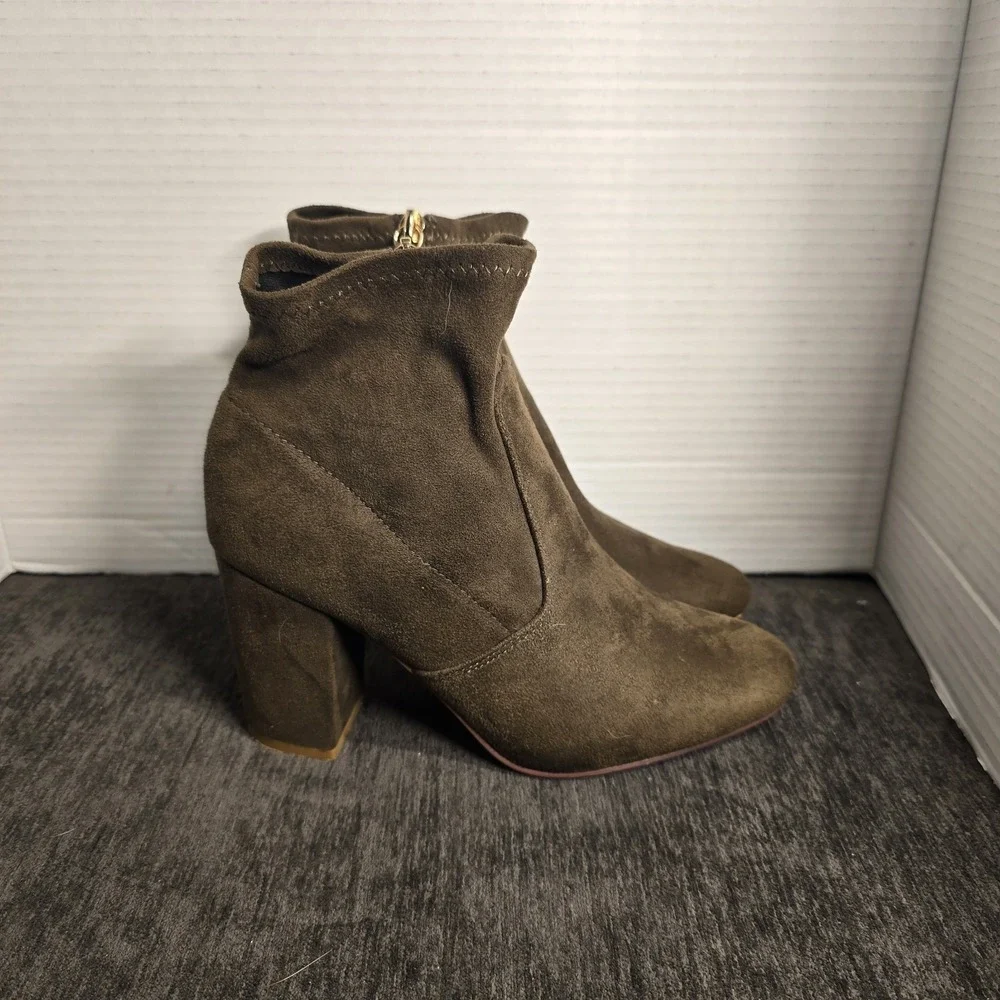 Shoedazzle Gabrielle Olive Brown Faux Suede Block Heel Ankle Boots Womens 7